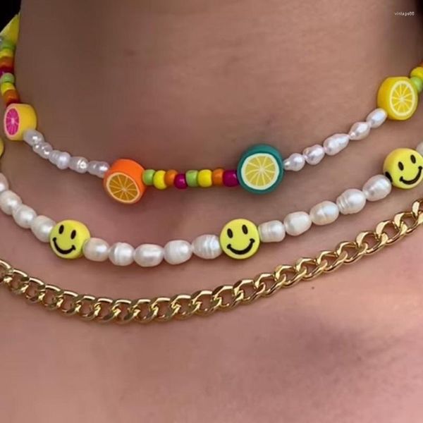 Girocollo Collana di perline di perle bianche con sorriso di frutta coreana per le donne Collane fatte a mano con perline di riso colorate Gioielli estivi per ragazza dolce