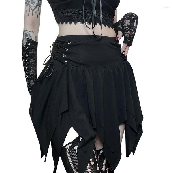 Röcke Frauen Punk Gothic Schwarz Rock Sommer Y2k Rüschen Unregelmäßige Criss-cross Tie Up Mini Kurze Harajuku Streetwear