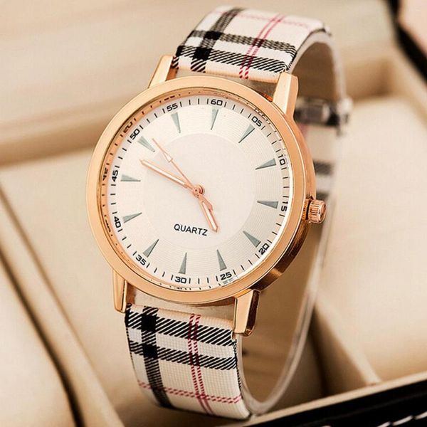 Relógios de pulso SMVPFamous Brand Women Strap Leather Quartz Watch 2023 Ladies Fashion Elegant Wristwatch Feminino Casual Dress Clock Relogio