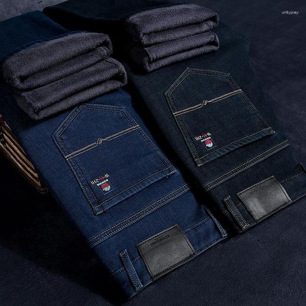 Jeans da uomo Uomo Winter Fleece Denim Smart Casual Straight Fit Pantaloni Pantaloni neri caldi più spessi di alta qualità Taglia 42