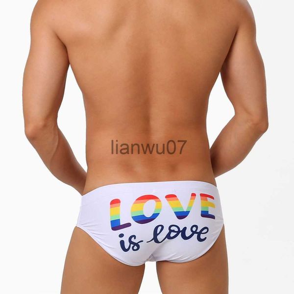 Costumi da bagno da uomo Estate Triangolo da uomo Arcobaleno Slogan Costume da bagno Gradiente Arcobaleno Loveislove Piscina Spiaggia Netto Rosso Ins Costume da bagno J230707