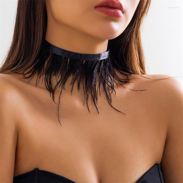 Tour de cou doux Cool plume court gland collier personnalité Chocker Hyperbole fait à la main noir collier pour femmes accessoires de fête