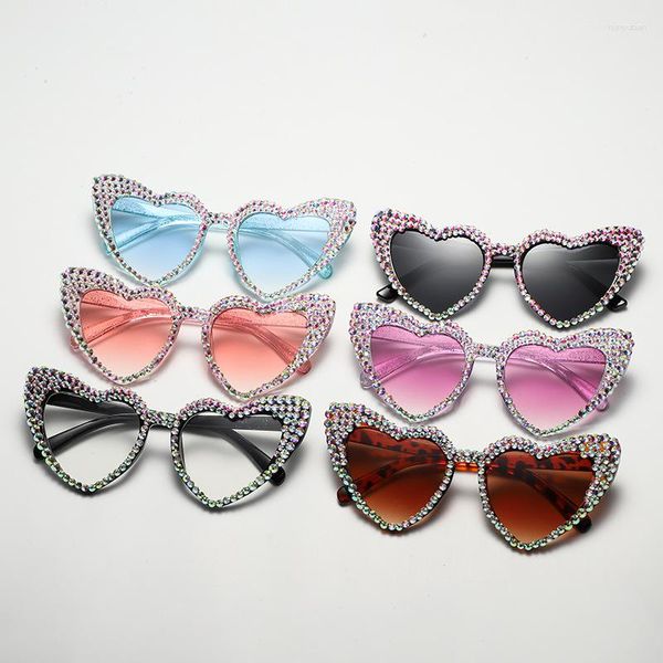 Óculos de sol feminino coração festa óculos de sol com strass marca designer olho de gato óculos retrô em forma de amor uv400 proteger