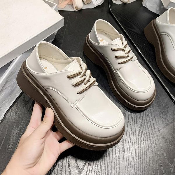 Scarpe eleganti 2023 Sneaker da donna con zeppa e zeppa spessa bianca casual confortevole traspirante primavera autunno stile college