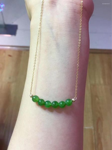 Catene Perline di giada verde naturale Collana di sorriso Gioielli di giadeite Accessori di fascino di moda Regali amuleto fortunato intagliato a mano per le donne