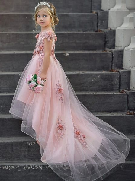 Blush Pink High Low Flower Girls Abiti Corte dei treni Girocollo Una linea Abito da cerimonia nuziale lungo Appliques in pizzo floreale Toddler Bambini Abiti da cerimonia Brithday Pageant