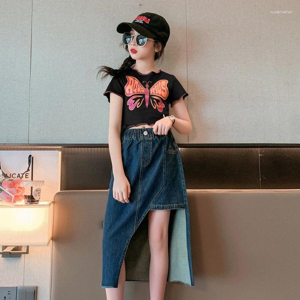 Completi di abbigliamento Ragazze adolescenti Modello a farfalla Crop Top Gonna Moda Abito irregolare 2023 Estate coreana Bambini Cool Costumi streetwear 8 12