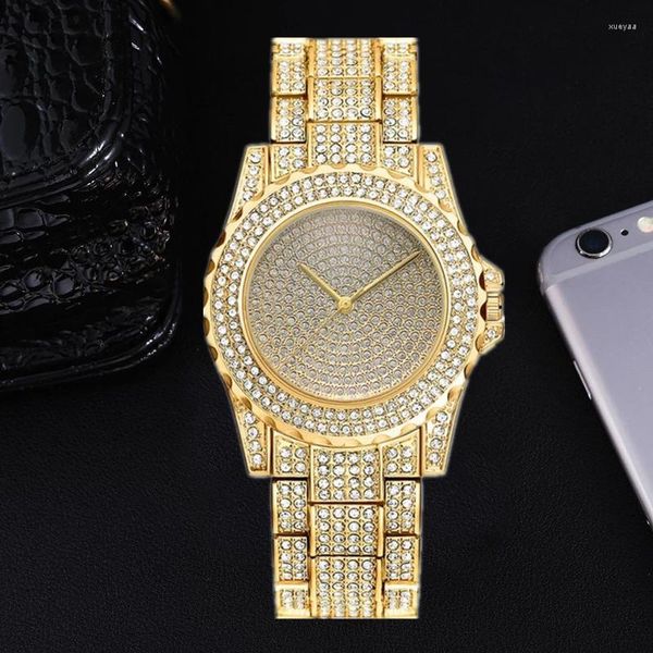 Relógios de pulso Relógios masculinos Iced Out Diamond Watch Quartz Rhinestone Cuban CZ Blinged Clock Gift Wholesale Relogio Reloj