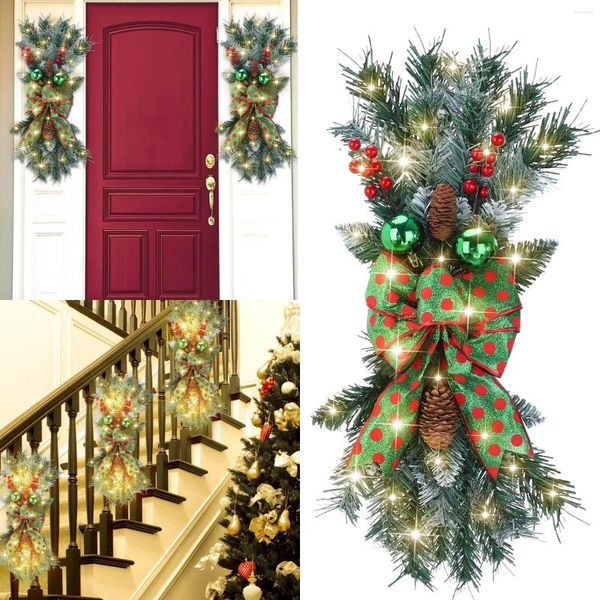 Flores decorativas Cordless Prelit Stairway Trim Guirlandas de Natal para porta da frente Holiday Wall Window Hanging Ornaments Daffodil Wreath