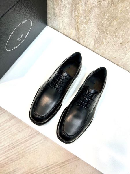 5A CAIXA Original Negócios Casamento Moda Designer De Luxo Primavera Outono Sapatos Homens Couro De Vaca Sapatos Sola De Borracha Tamanho Grande 45 Escritório Negócios Vestido Sapatilhas