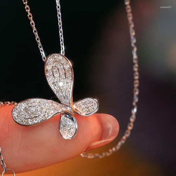 Подвесные ожерелья Huitan Silver Color Butterfly Ожерелье для женщин Эстетические аксессуары для шеи.