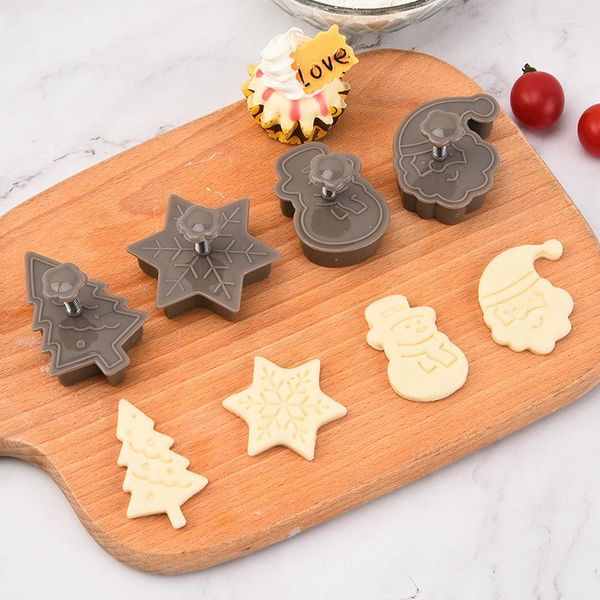 Formas para assar Molde para biscoitos de Natal Plástico 3D Desenhos animados tridimensionais Padaria Casa Fofa Fondant Tipo de Prensa