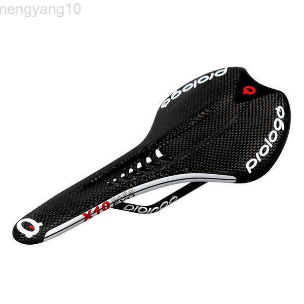 Selle New Bike 2018 Cuscino scavato ultraleggero 3K Sella per bicicletta in fibra di carbonio completa Cuscino Mountain Road Bike Sella Parti di biciclette HKD230710