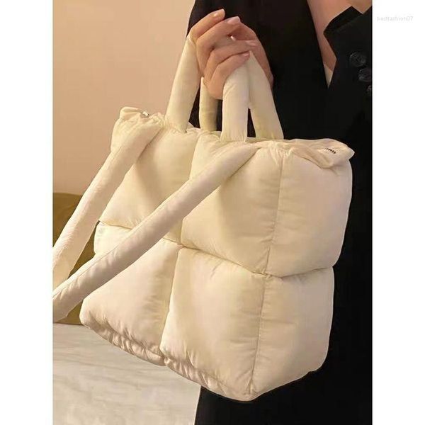 Abendtaschen 2023 Herbst und Winter Ringer Square Block Puff Weiche gefüllte Baumwollkissentasche Eine Schulterhandtasche weiblich