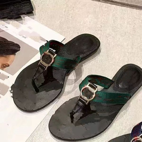 Zehenstegsandale mit Webriemen, Herren-Damen-Designer-Sandalen, ineinandergreifendes G-Detail in kontrastierenden Metalltönen, Slipper mit Ledersohle, Übergröße, Flip-Flops 10