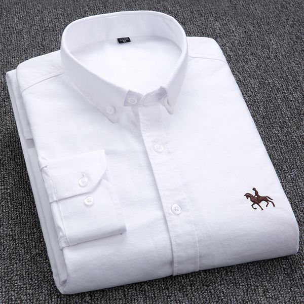 Camicie eleganti da uomo Camicia Oxford in cotone 100% Manica lunga da uomo Cavallo ricamato Casual Senza taschino Camicia elegante gialla tinta unita Uomo Taglie forti S-6XL 230710