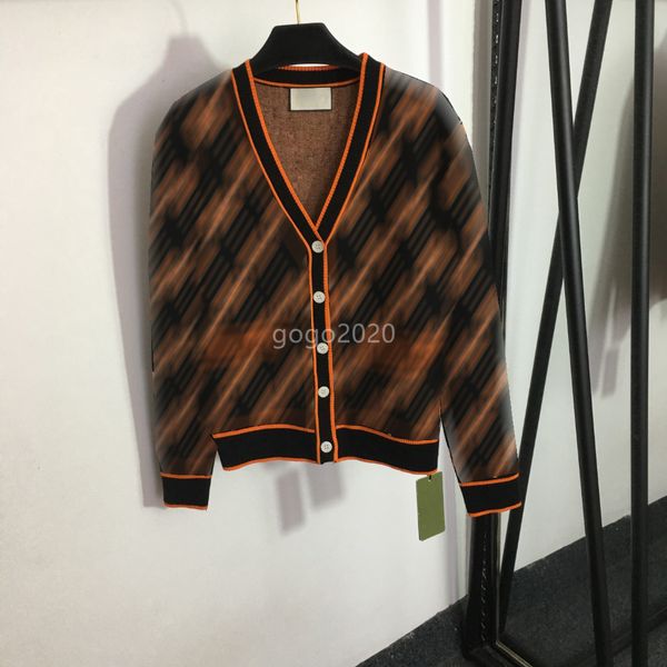 23 SWEATER SWEATER MAWEATRI MAIGHI TOTTO DESIGNER con Girls Over Letter Girls Milan Runway Brand Designer Crop Top Shirt Elasticità Elasticità Cardigan Giacca Outwear