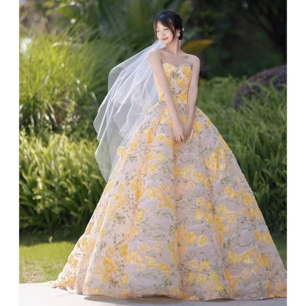 Luxus-Ballkleid-Abschlussballkleider mit abnehmbarer Schleppe, langes, gelbes Blumen-Abendkleid, formelle Kleider mit Pailletten, sogar Kleider in Übergröße, Partykleider, Robe de Soiree