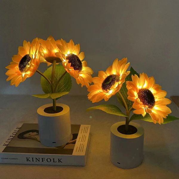 Novità Articoli LED Girasole Luce notturna USB Lampada ricaricabile Camera da letto Decorazione Tavolo da fiori Atmosfera Regalo di compleanno 230710