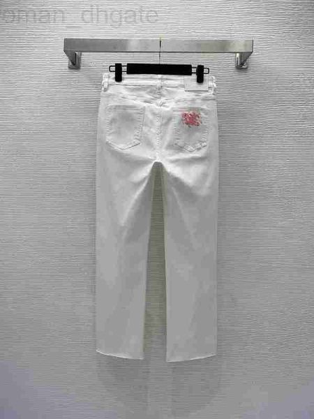 Damenjeans Designer 23SS Damenhosen Denim Jeans Damen Slim Saum Cut Back Pocket Straight Pipe Cropped Hochwertige Damenbekleidung SBRY