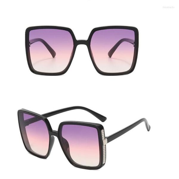 Occhiali da sole Star Style Square Large Frame Protezione dalle radiazioni femminile Retro Classic Sun Shades