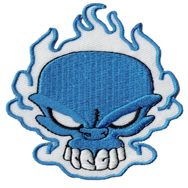 Moda Crânio Chama Bordado Patch Azul Distintivo Ferro Em Jaqueta Aplique Bordado Patch Acessório Fornecedor Motociclista Colete Punk Emble3104