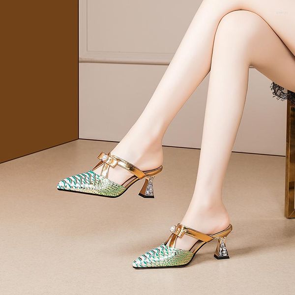 Pantofole Baotou Half Female Summer Wear Fashion Tacchi alti Sandali in pelle 2023 Fish Print Bow All Match Comodo