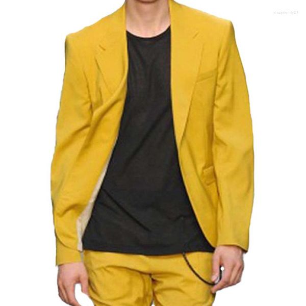 Abiti da uomo Giallo Casual Uomo per ballo di fine anno con risvolto dentellato 2 pezzi Custom Wedding Tuxedo Uomo Set Blazer Pantaloni Abbigliamento moda maschile