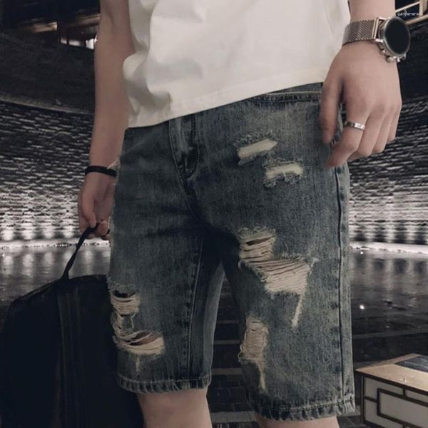 Jeans Masculino Shorts Jeans Masculino Verão Buracos Rasgados Curto Bolsos de cintura Média Botão com Zíper Perna Reta Altura do Joelho