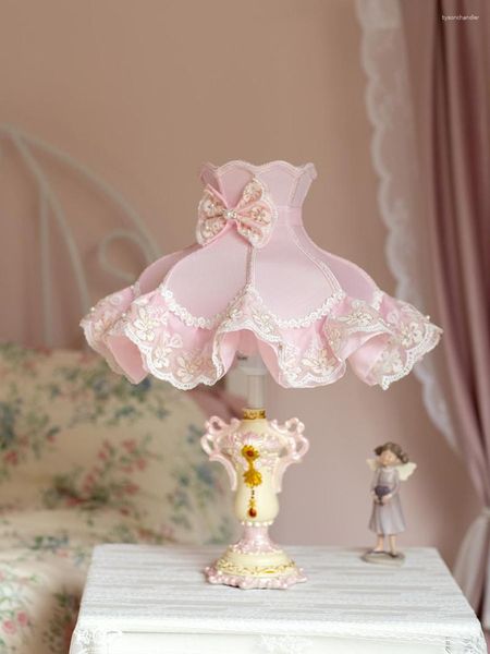 Настольные лампы элегантная девочка лампа для спальни прикроватная прикроватная розовая принцесса на стойке гостиной