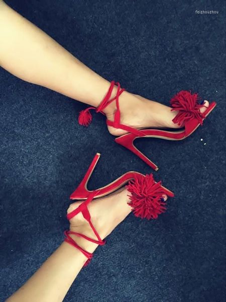 Fringe Sandals Summer Fashion Stiletto Sexy Red Counding Bangage Lace Up Open Toe вырезать платья для взлетно -посадочной полосы Lady Shoes