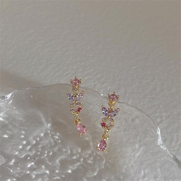 Polsino dell'orecchio di stile della Corea di modo carino farfalla fiore nappa zircone Eardrop orecchino per il regalo dei monili del partito delle ragazze delle donne 230710
