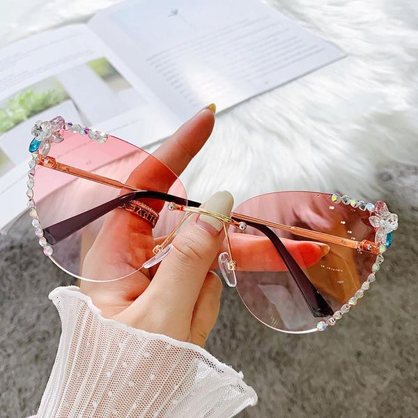 Солнцезащитные очки роскошные страза Bling Diamond Fashion Cat Eye Sunglasse Женщины 2023 бренд бренд Desing