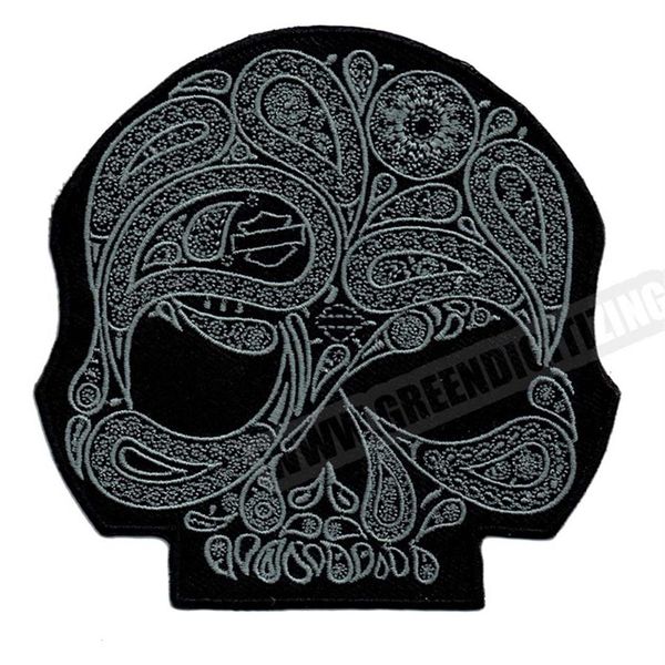 Coole Schädel Blume Silber Motorrad Patches für Weste Jacke Stickerei Punk Biker Patch DIY Tuch Patch Applikation Abzeichen Shippi260Y