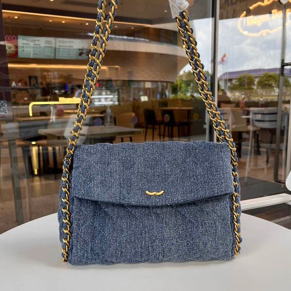 Vintage çift zincirli denim bayanlar Crossbody çanta kapitone lüks el çantası klasik altın ve gümüş donanım tasarımcı çanta açık alışveriş bavul sacoche 31 33cm