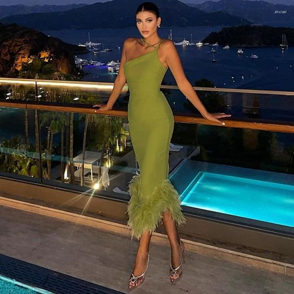 Vestidos casuais cutistation bainha de penas falsas vestido de noite para mulheres alça única sexy elegante bodycon maxi borlas verde roupas de luxo