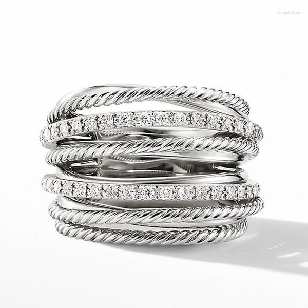 Fedi nuziali di lusso femminile piccolo zircone bianco anello gioielli colore argento per le donne fascino coppia strass nero fidanzamento