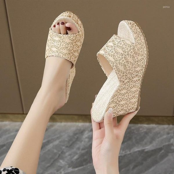 Pantofole Sandali di grandi dimensioni in pelle scamosciata con tacco a zeppa Piattaforma impermeabile estiva 2023 da donna One Word Designer