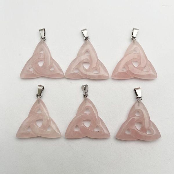 Collane con ciondolo Fashion Triangle Rose Quartz Carving Natural Stone Jewelry Making Accessori per ciondoli fai da te 6ps all'ingrosso