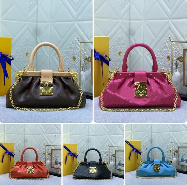 Monogramas de designer Bolsas de embreagem Bolsas de luxuros femininas com cadeia Saco de clasco rebitado em cadeia