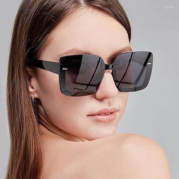 Солнцезащитные очки моды женщины женщины большой рамный квадратный метр заклепки солнечные очки дизайнер бренда безрассудной ультрафиолетовой защиты UV400 de Sol