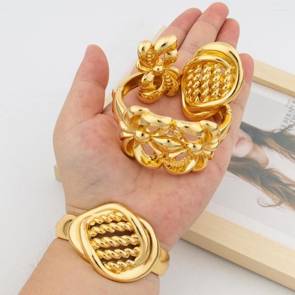 Conjunto de colar de brincos com charme italiano com anel para mulheres banhado a ouro 18K pulseira de mão joias nigeriana presente para festa de casamento em Dubai