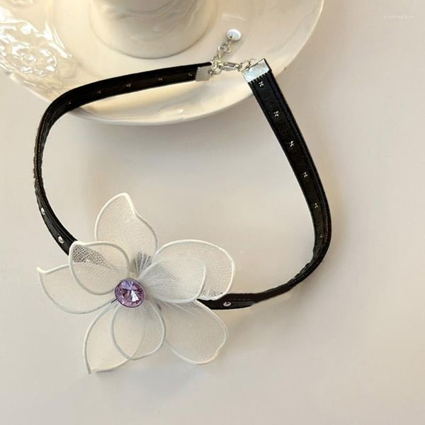 Girocollo Goth Mesh Flower Pendant PU Leathers Collana per gioielli eleganti da donna