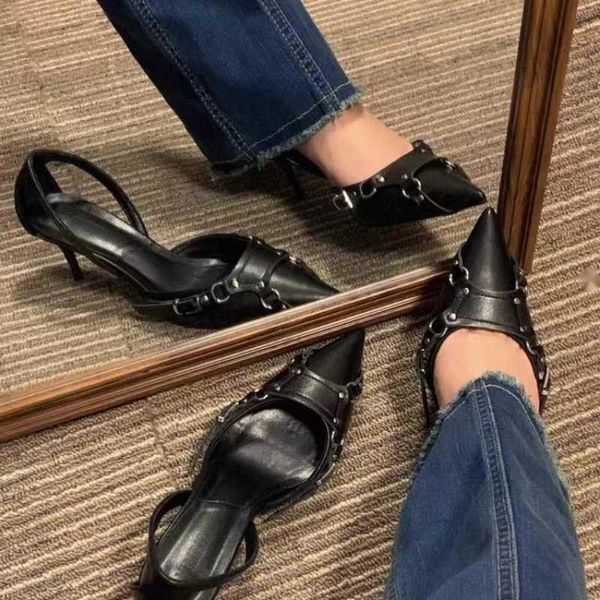 Sandalet Punk Rüzgar Moda Yüksek Topuklu Büyük Metal Toka Kadın Ayakkabıları Yaz Yeni Zapatos de Mujer Pompalar 230417