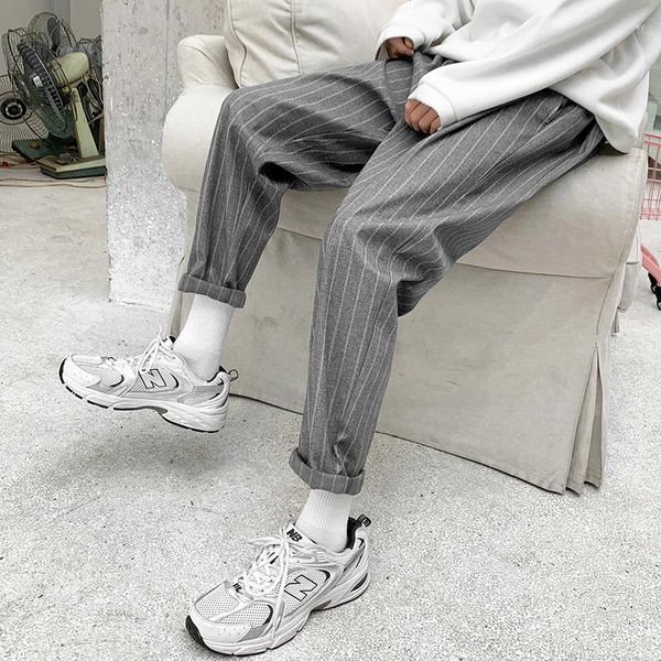 Мужские штаны Корейский полосатый гарем 2023 Уличная одежда. Слушащий японский японский мужчина черный серый плед в панке хараджуку