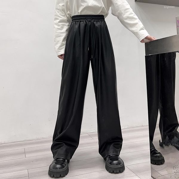Pantaloni da uomo SYUHGFA PU Leather Casual Sraight Pantaloni elastici con coulisse estiva 2023 Moda maschile Streetwear versatile