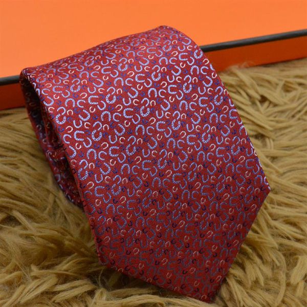 Cravatte da uomo Marca Uomo Lettera di moda Cravatte Cravatta sottile Cravatta classica Business Banchetto per feste di matrimonio Cravatta rossa casual per uomo334I