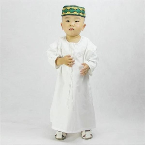 Abbigliamento etnico Jubba Thobe Ragazzi Bambini islamici Musulmani Arabi Abaya Vestaglie per neonato Caftano Islam Vestiti per bambini Bambino 1-3 anni210V