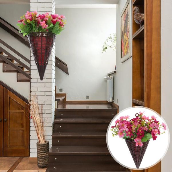 Flores decorativas para pendurar na parede Cestas de vime para armazenamento Decorações de cestas falsas de plástico rústico para casa