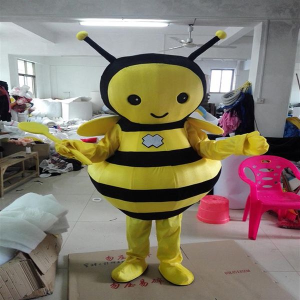 Douyin com a mesma rede, traje de mascote de mascote de pato amarelo pequeno adulto andando abelhinha cartoon239t